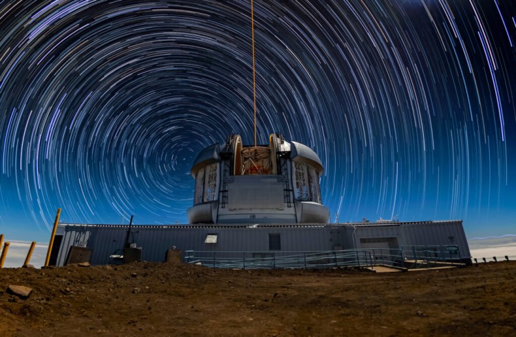 Gemini North startrails and laser Hawaii